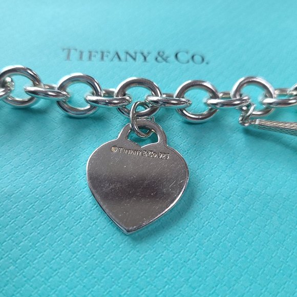 Tiffany's & Co Toggle Charm Bracelet - Picture 10 of 16